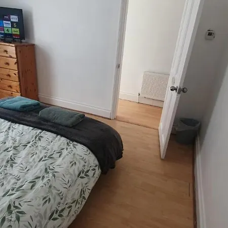 Roomy Dog Friendly Gosport Town House Sleeps 6 Exterior photo