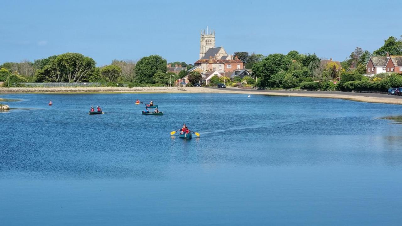 Roomy Dog Friendly Town House Sleeps 6 Gosport