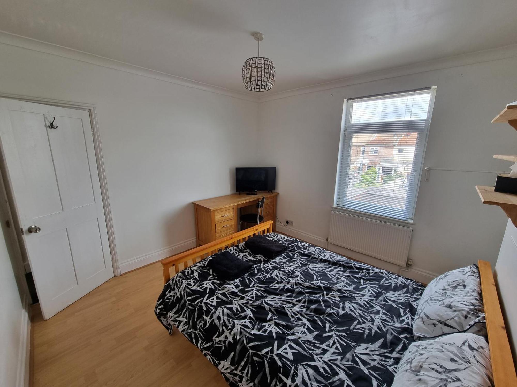 Roomy Dog Friendly Town House Sleeps 6 Holiday home